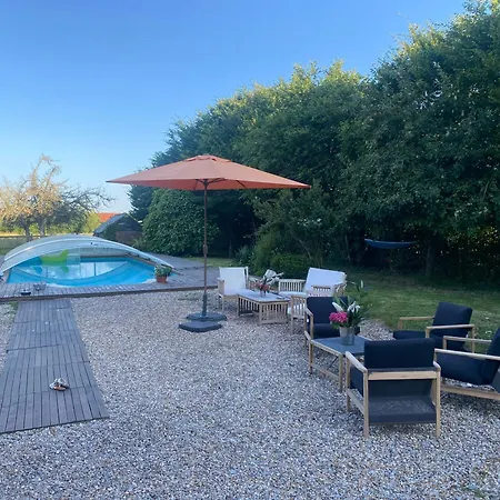 Holiday home Maison Normande Avec Piscine